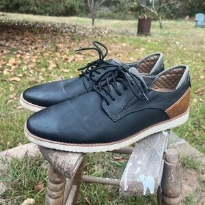 Dr Scholl’s Black and Brown Oxford Shoes with Lace-Up Design